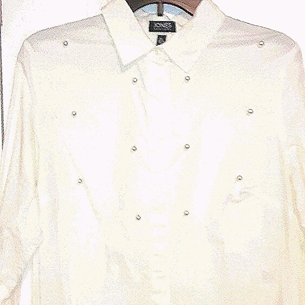 Jones New York white blouse W/pearl embellishme